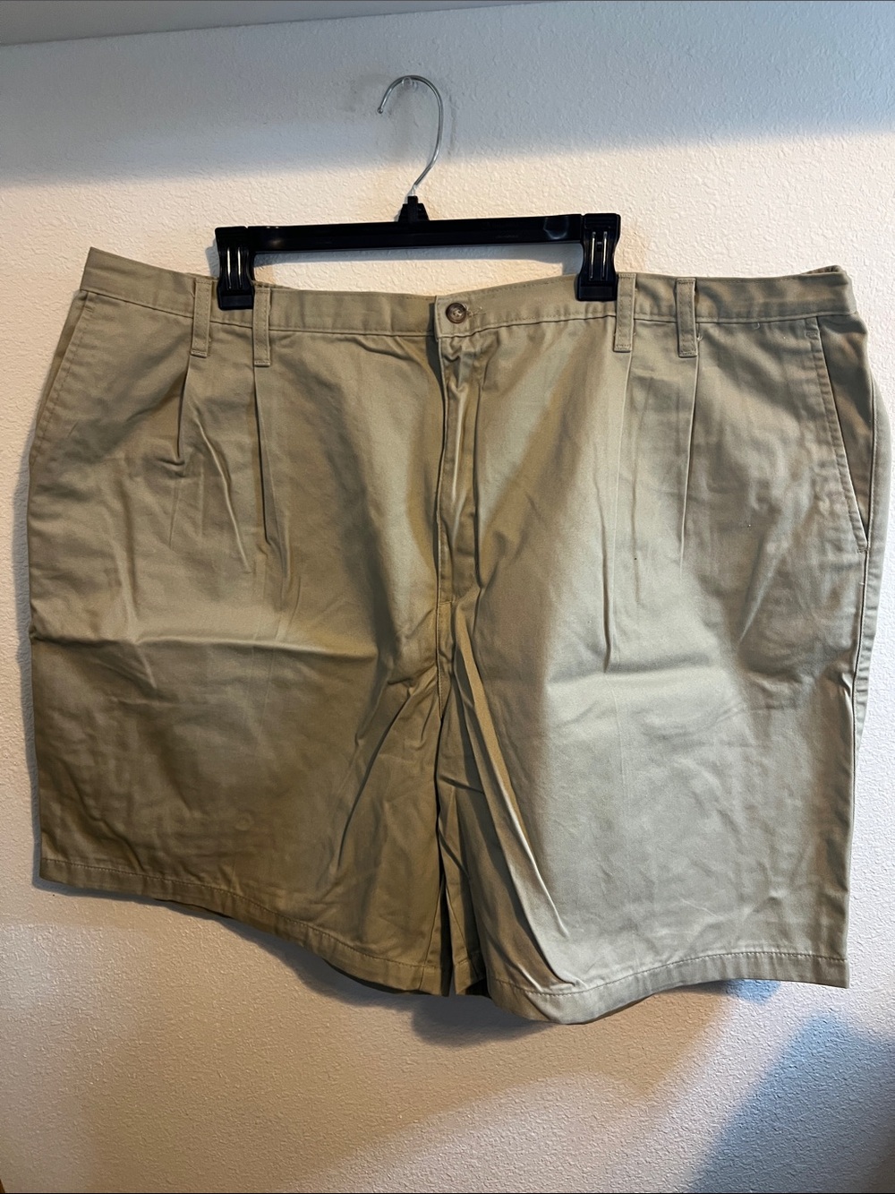 Puritan Men’s Flat Front Shorts in Khaki